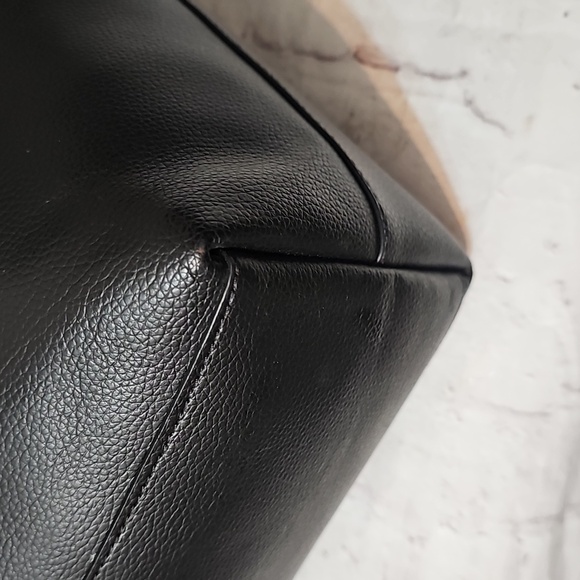 Coach Black Pebbled Leather Town Tote Bag NWOT - Picture 9 of 11